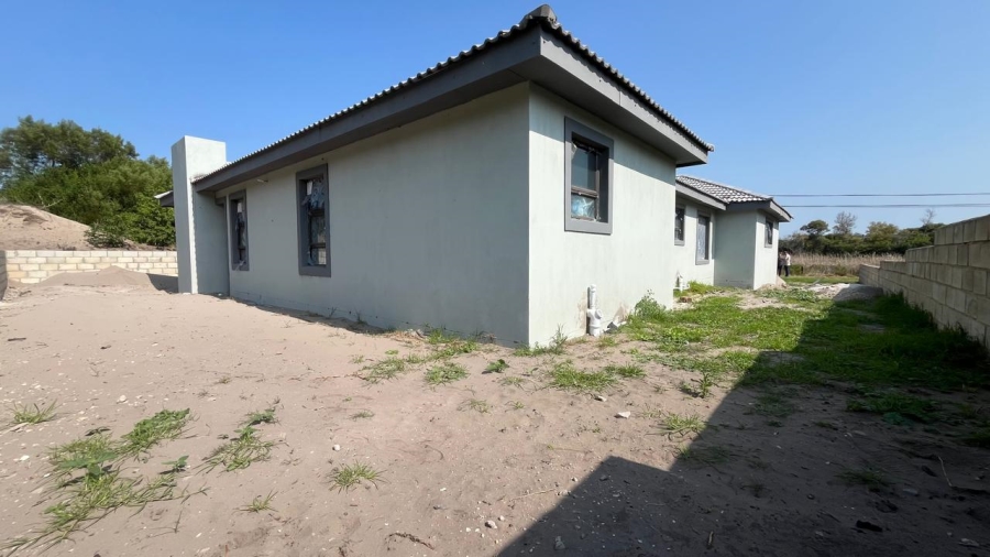 3 Bedroom Property for Sale in Paradise Beach Eastern Cape